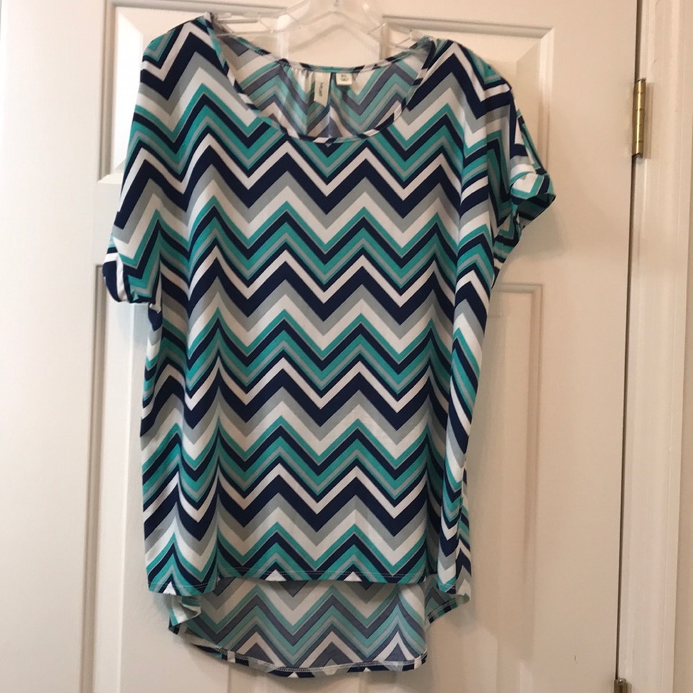 Ladies dress top navy, green, grey and white.